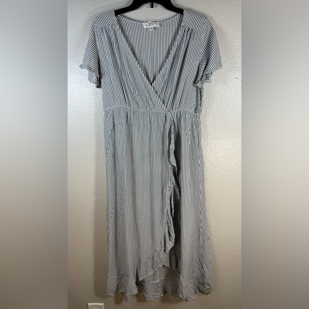 Love Delirious Striped V-Neck Maxi maternity dress SZ:XL